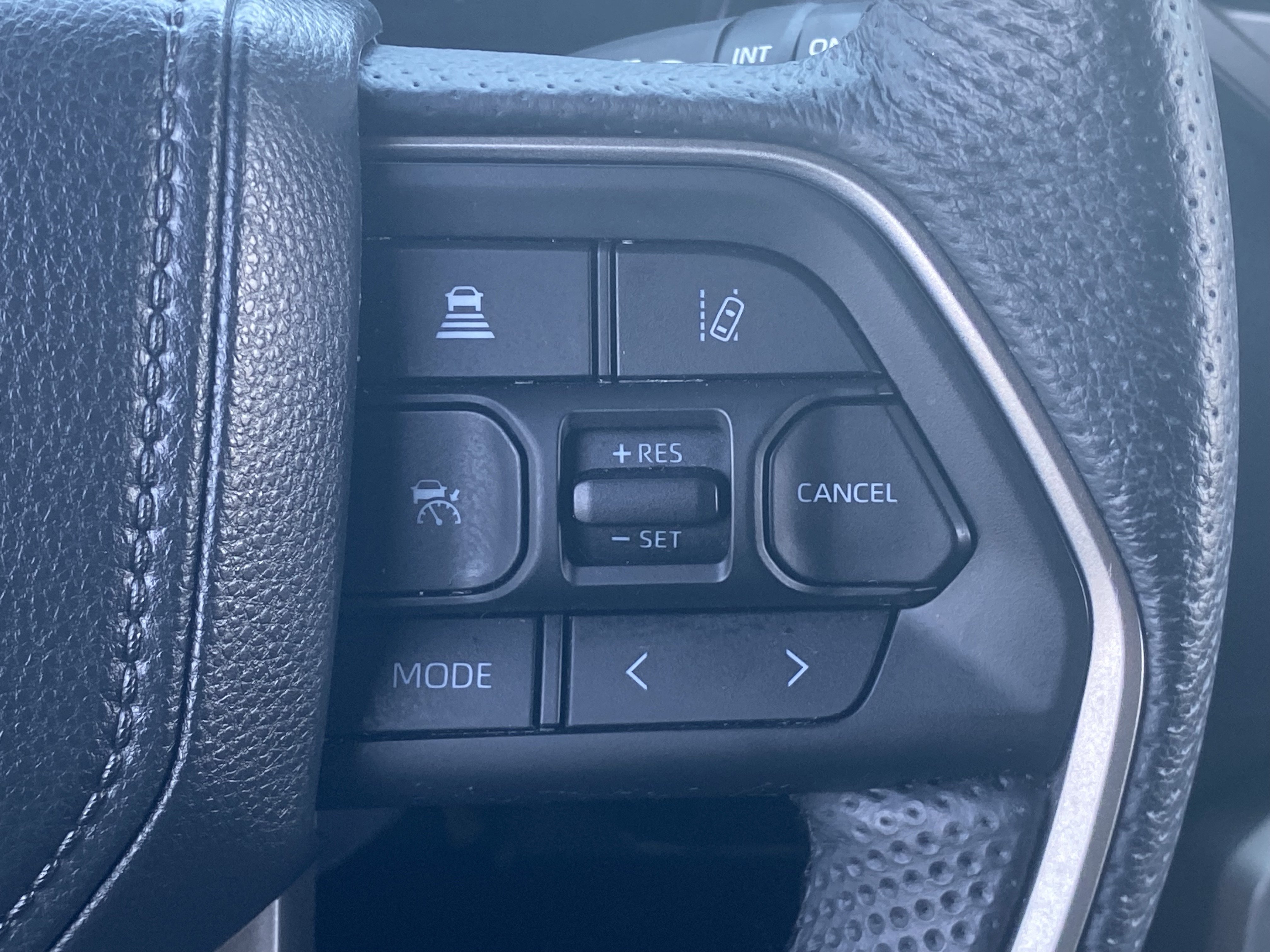 Used 2025 Toyota Sequoia SR5 w/ SR5 Premium Package AWD/4WD image 23