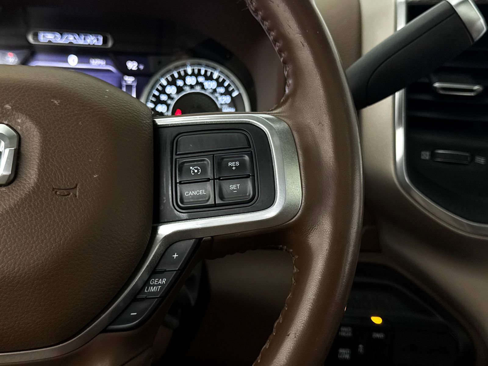 Used 2021 RAM 3500 Laramie AWD/4WD image 35