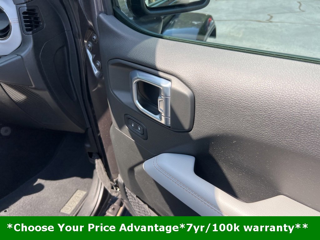 Used 2021 Jeep Wrangler Unlimited Sahara image 32