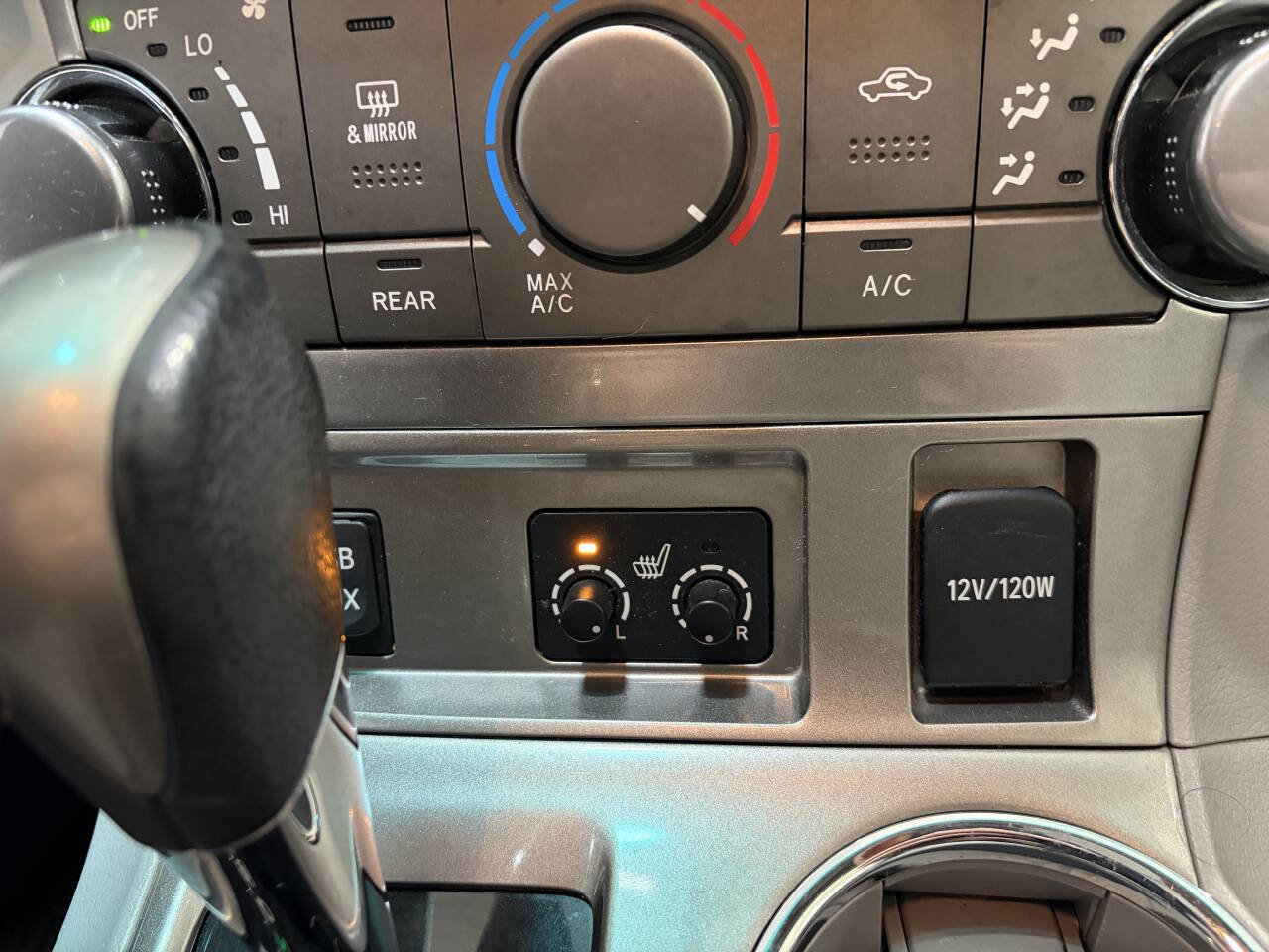 Used 2013 Toyota Highlander 4WD Hybrid image 18