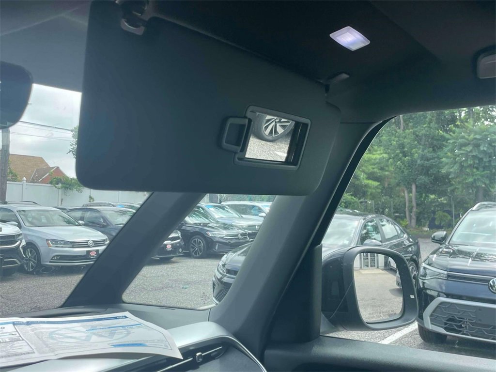 New 2025 Volkswagen ID. Buzz Pro S image 30