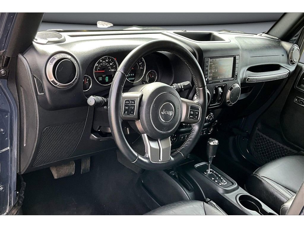 Used 2018 Jeep Wrangler Unlimited Sahara image 14