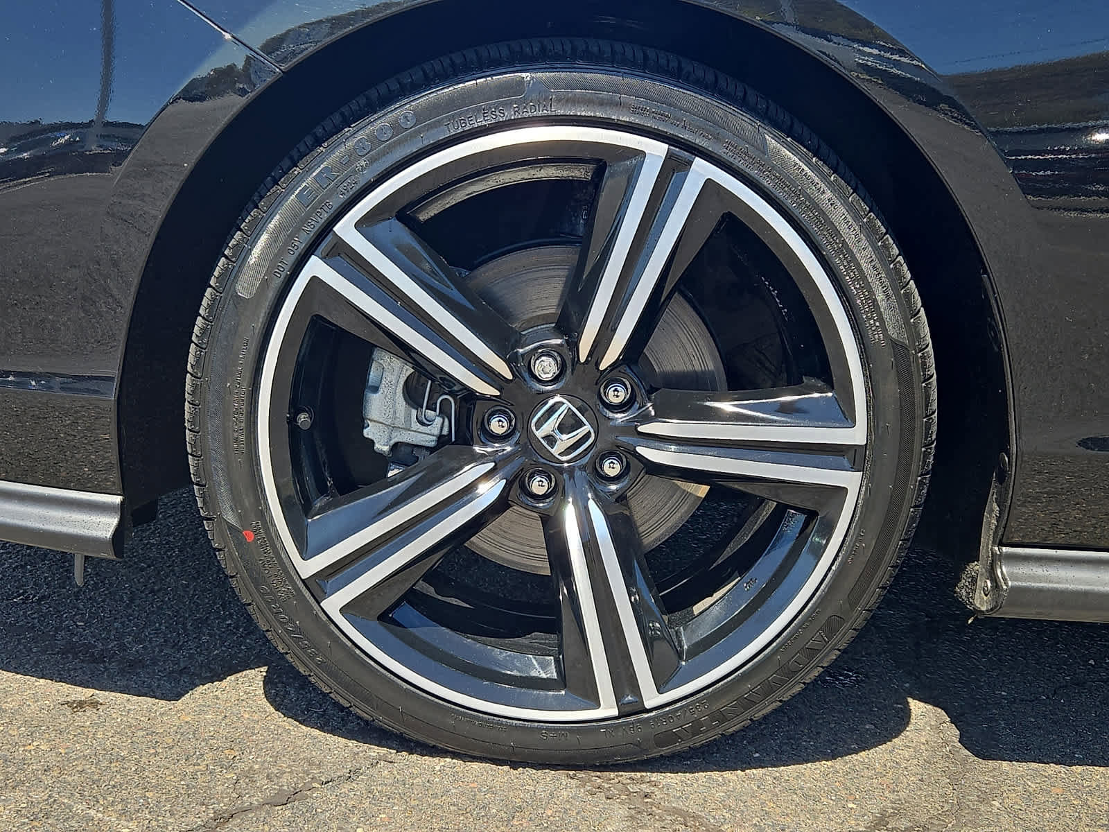 Used 2025 Honda Accord Sport image 9