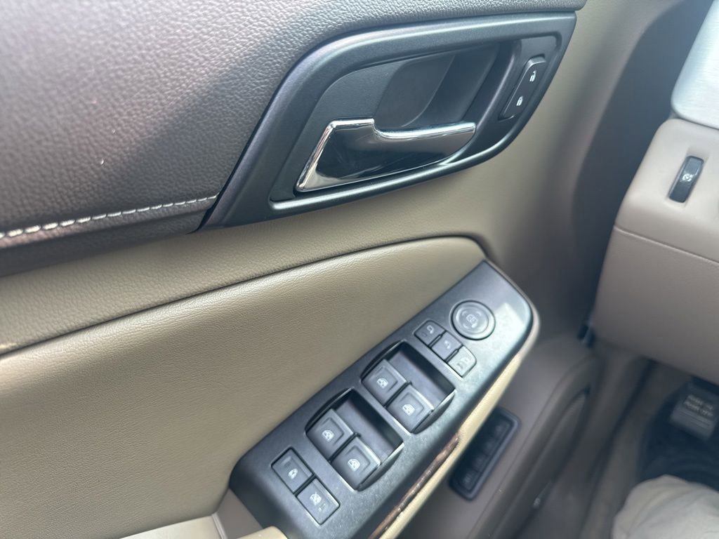 Used 2018 GMC Yukon SLT w/ Open Road Package AWD/4WD image 27