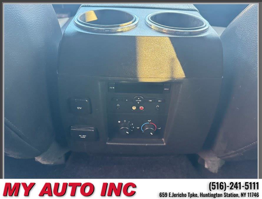 Used 2011 Ford Expedition XLT w/ 203A Rapid Spec Order Code image 14