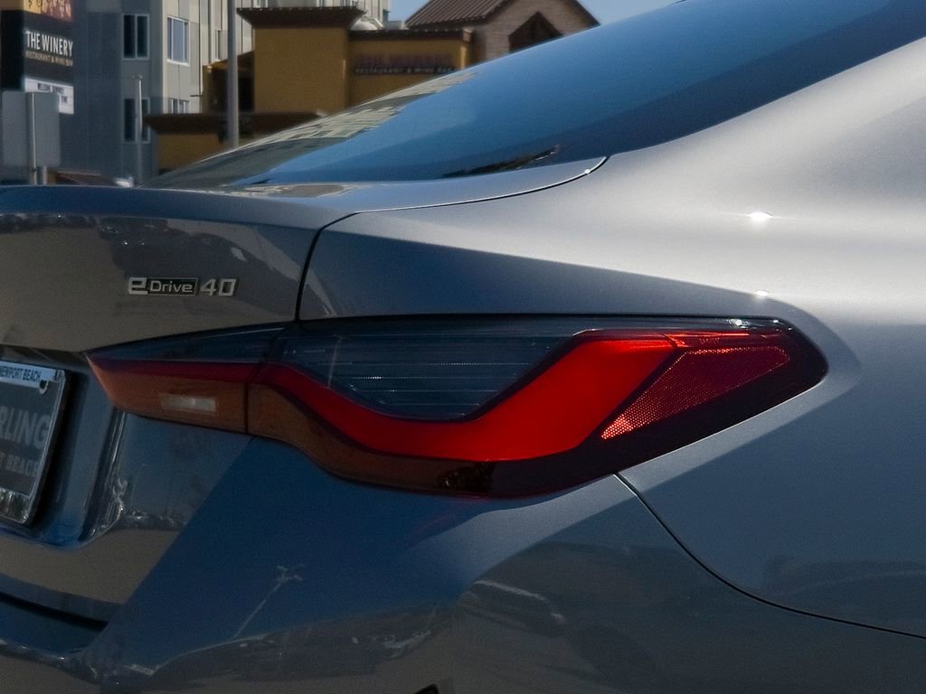 New 2026 BMW i4 eDrive40 w/ Premium Package RWD image 4