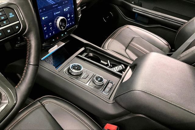Used 2024 Ford Expedition Timberline image 18