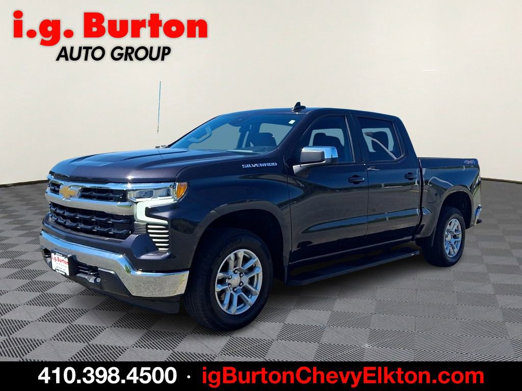 Used 2023 Chevrolet Silverado 1500 LT AWD/4WD image 3
