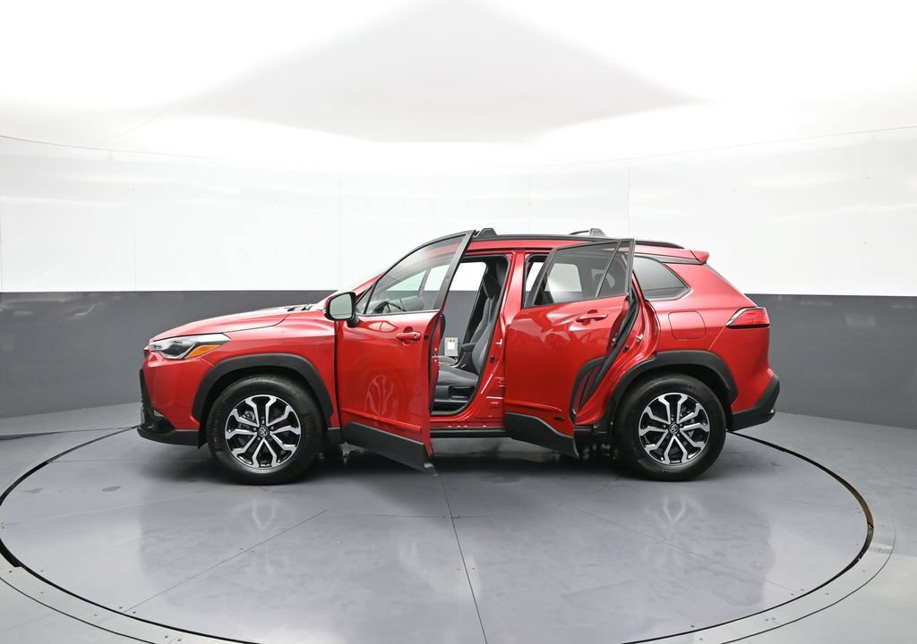 Used 2024 Toyota Corolla Cross AWD Hybrid w/ Moonroof Package image 42