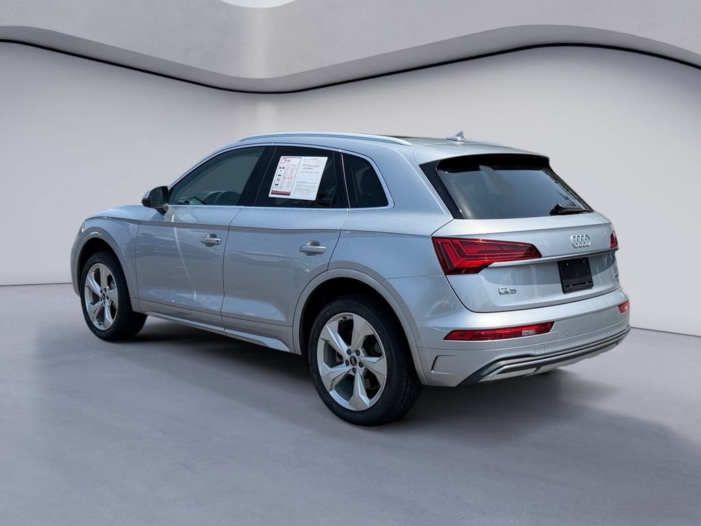Used 2021 Audi Q5 2.0T Premium Plus w/ Premium Plus Package AWD/4WD image 3