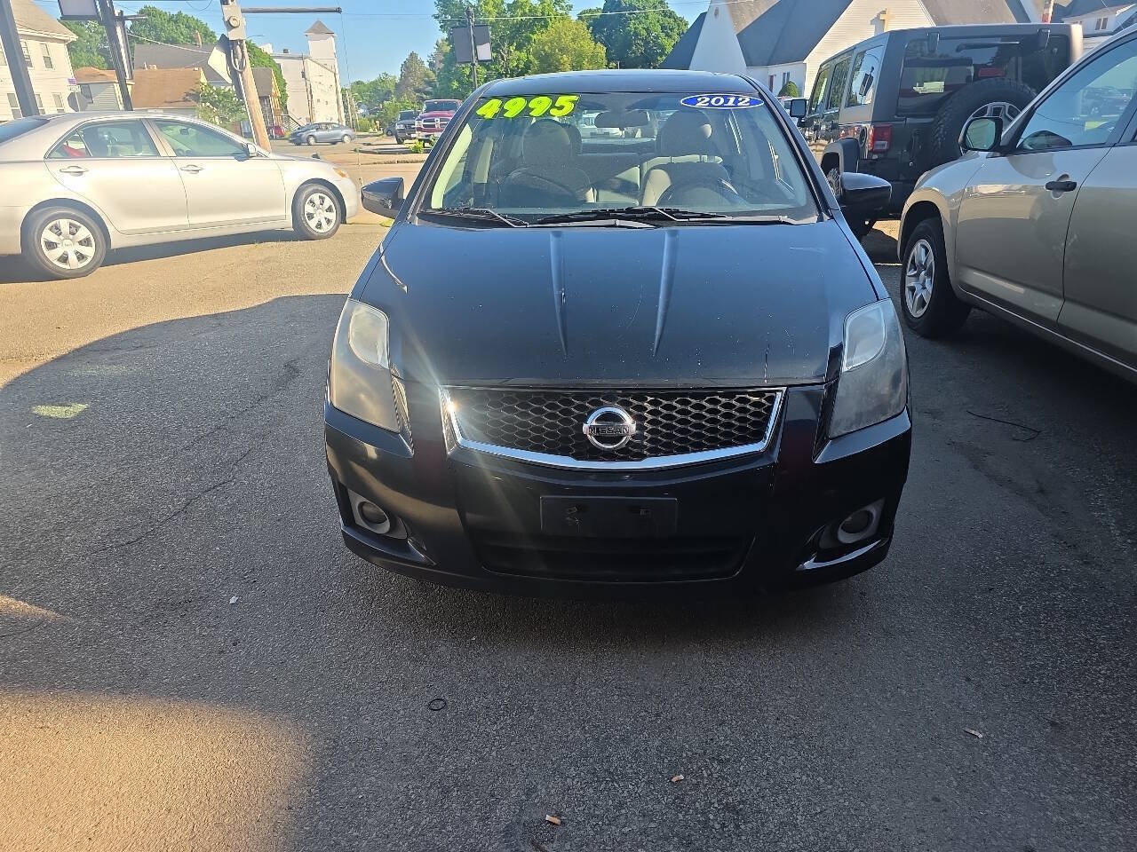 Used 2012 Nissan Sentra 2.0 SR w/ Special Edition Pkg FWD image 2