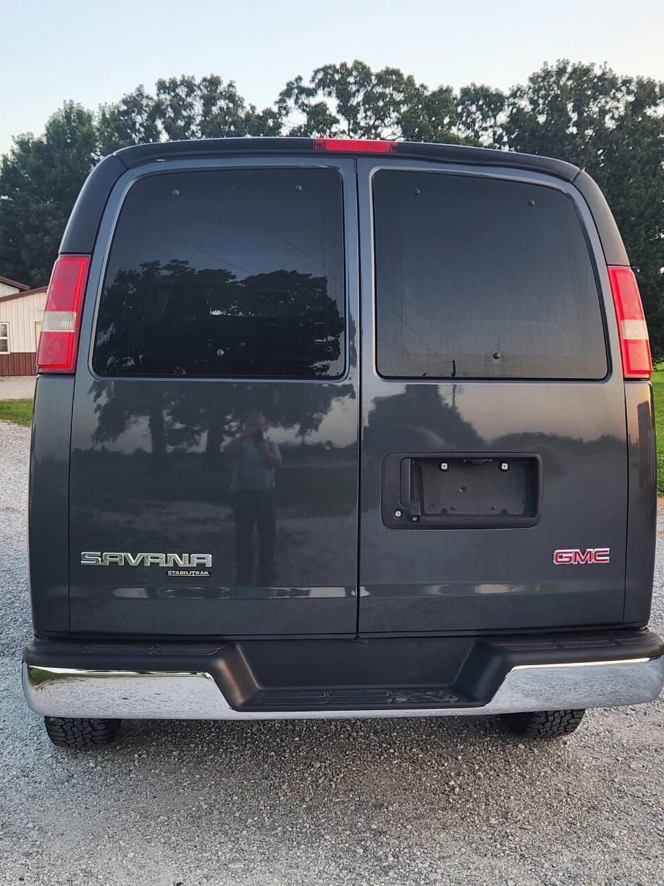 Used 2016 GMC Savana 3500 LT w/ LT Preferred Equipment Group RWD image 6