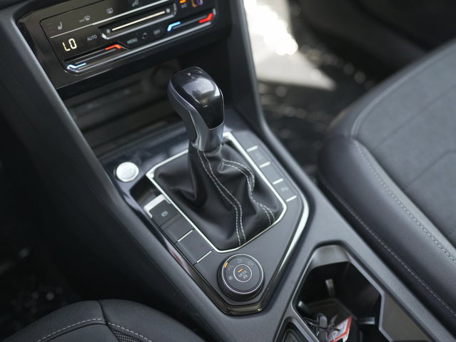 New 2025 Volkswagen Taos SE AWD/4WD image 15