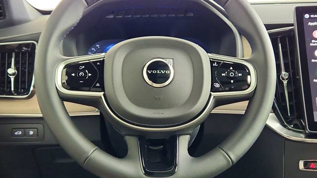 New 2026 Volvo XC90 T8 Plus w/ Protection Package Premier AWD/4WD image 24