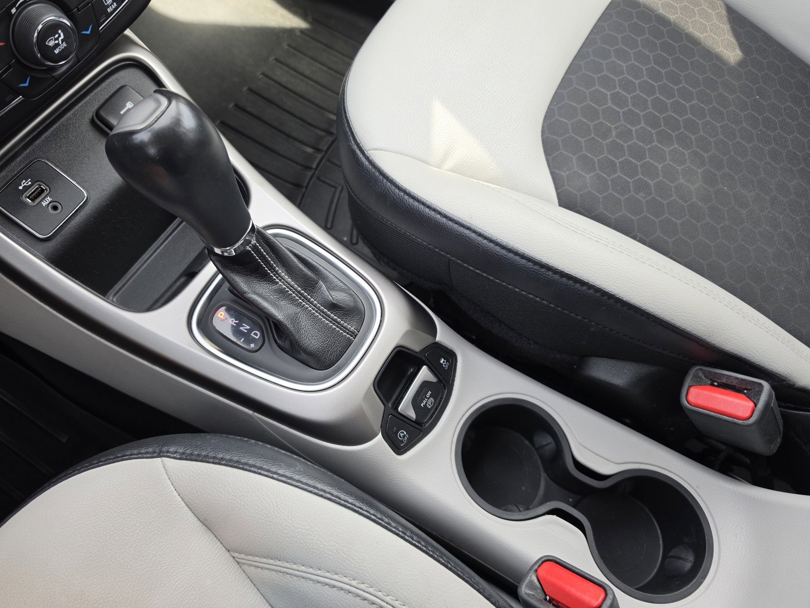 Used 2018 Jeep Compass Latitude w/ Popular Equipment Group image 26