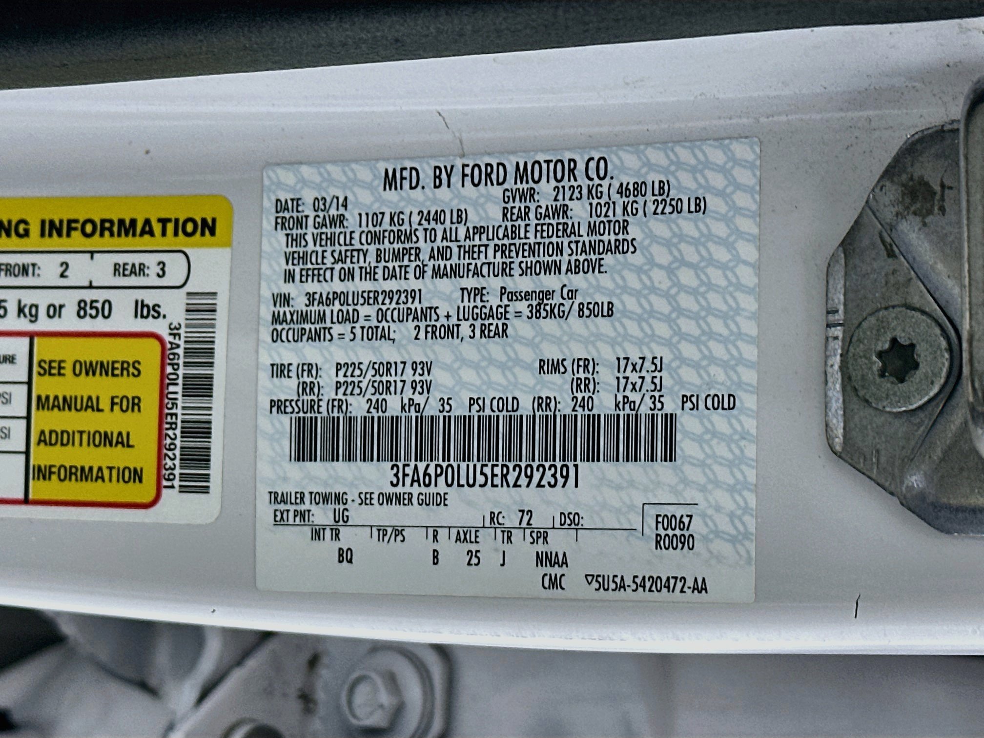 Used 2014 Ford Fusion SE w/ Equipment Group 502A FWD image 12