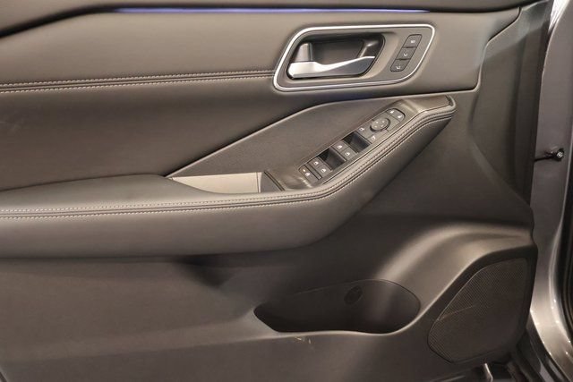 New 2026 Nissan Rogue Platinum AWD/4WD image 10