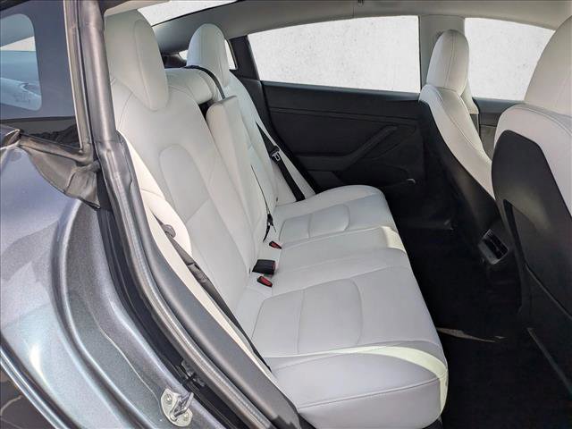 Used 2021 Tesla Model 3 Standard Range Plus image 19