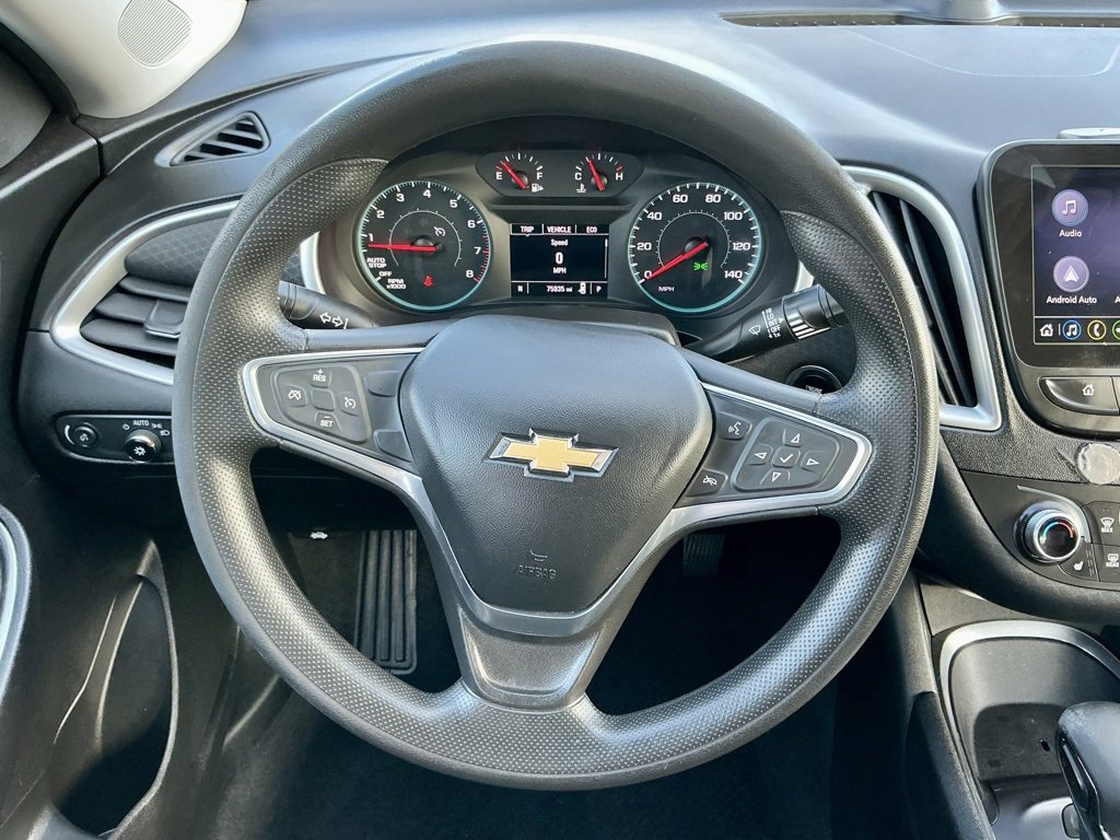 Used 2022 Chevrolet Malibu LT image 32