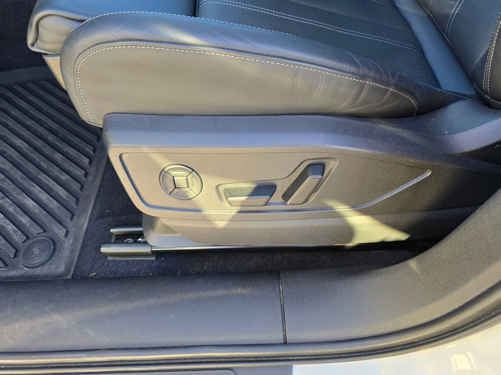 Used 2025 Audi Q5 Premium Plus w/ Premium Plus image 17