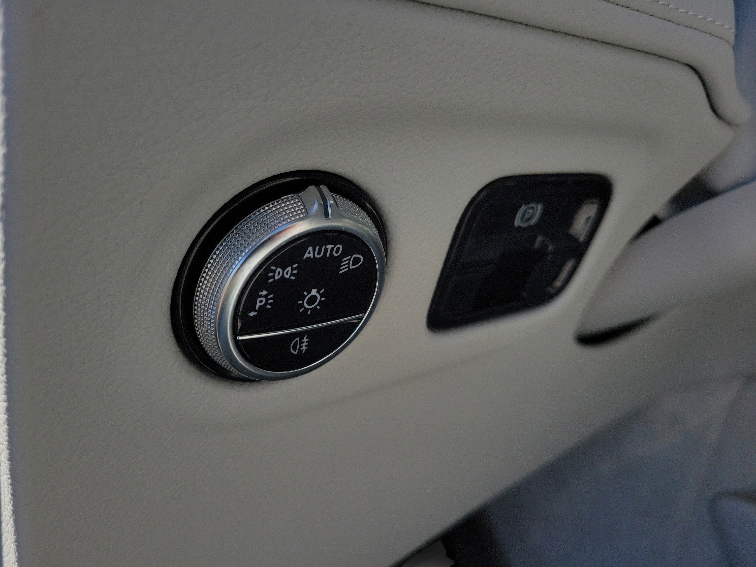 Certified 2023 Mercedes-Benz EQE 350+ SUV image 30