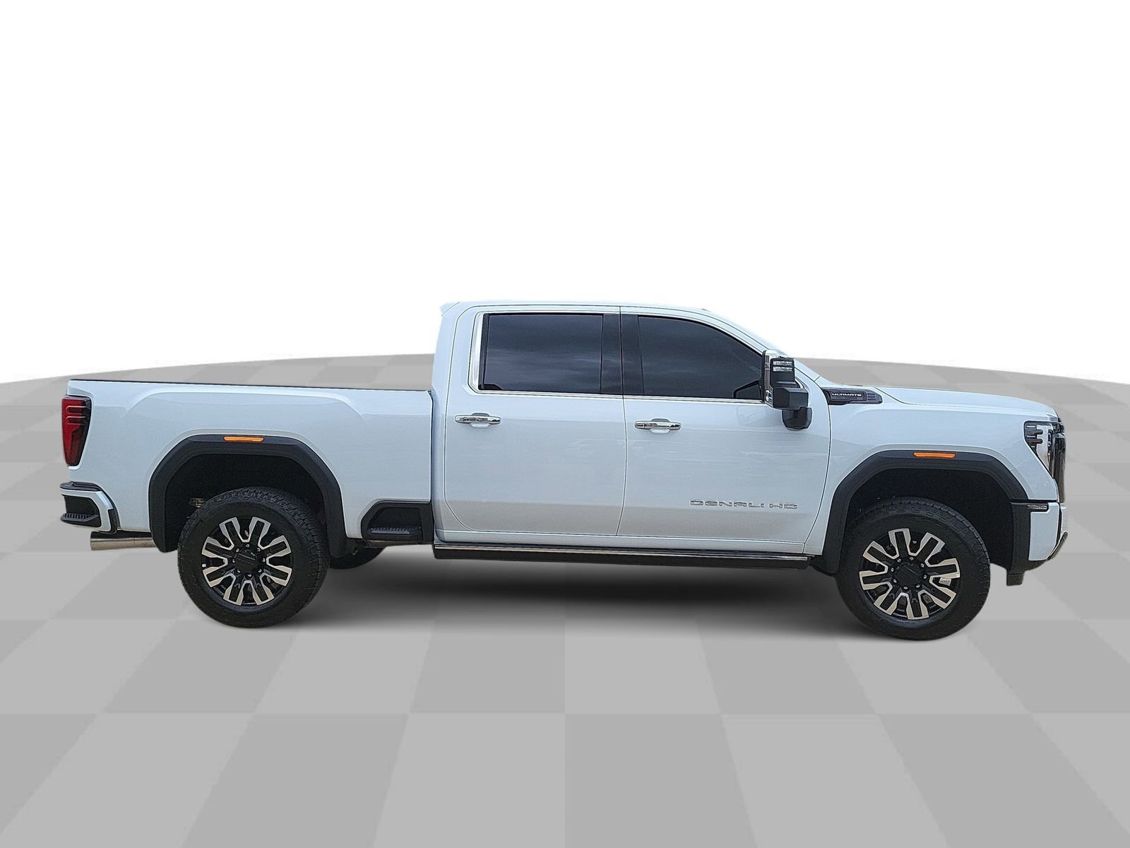 Used 2026 GMC Sierra 2500 Denali Ultimate image 9