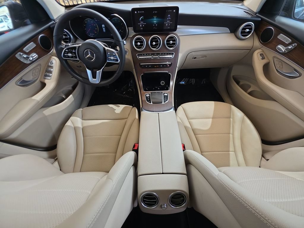 Used 2021 Mercedes-Benz GLC 300 4MATIC image 19