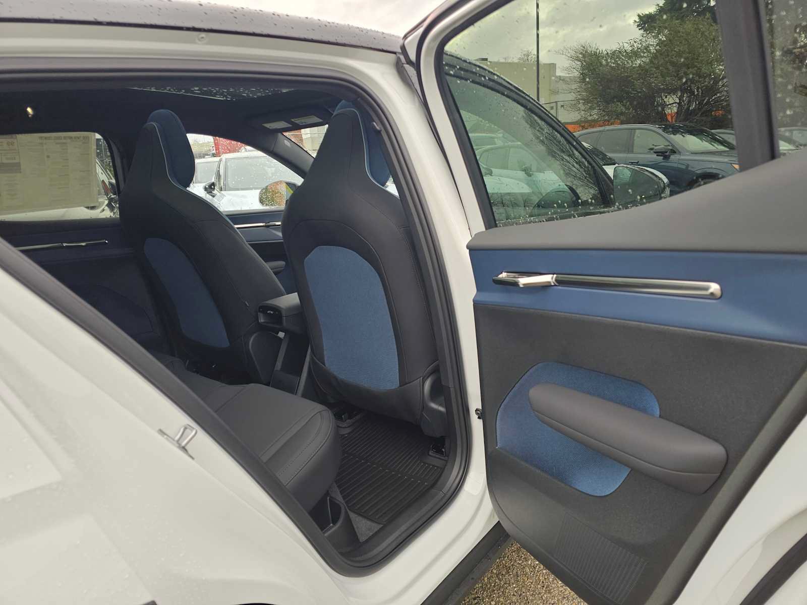 New 2026 Volvo EX30 Cross Country Ultra w/ Protection Package Premier AWD/4WD image 14