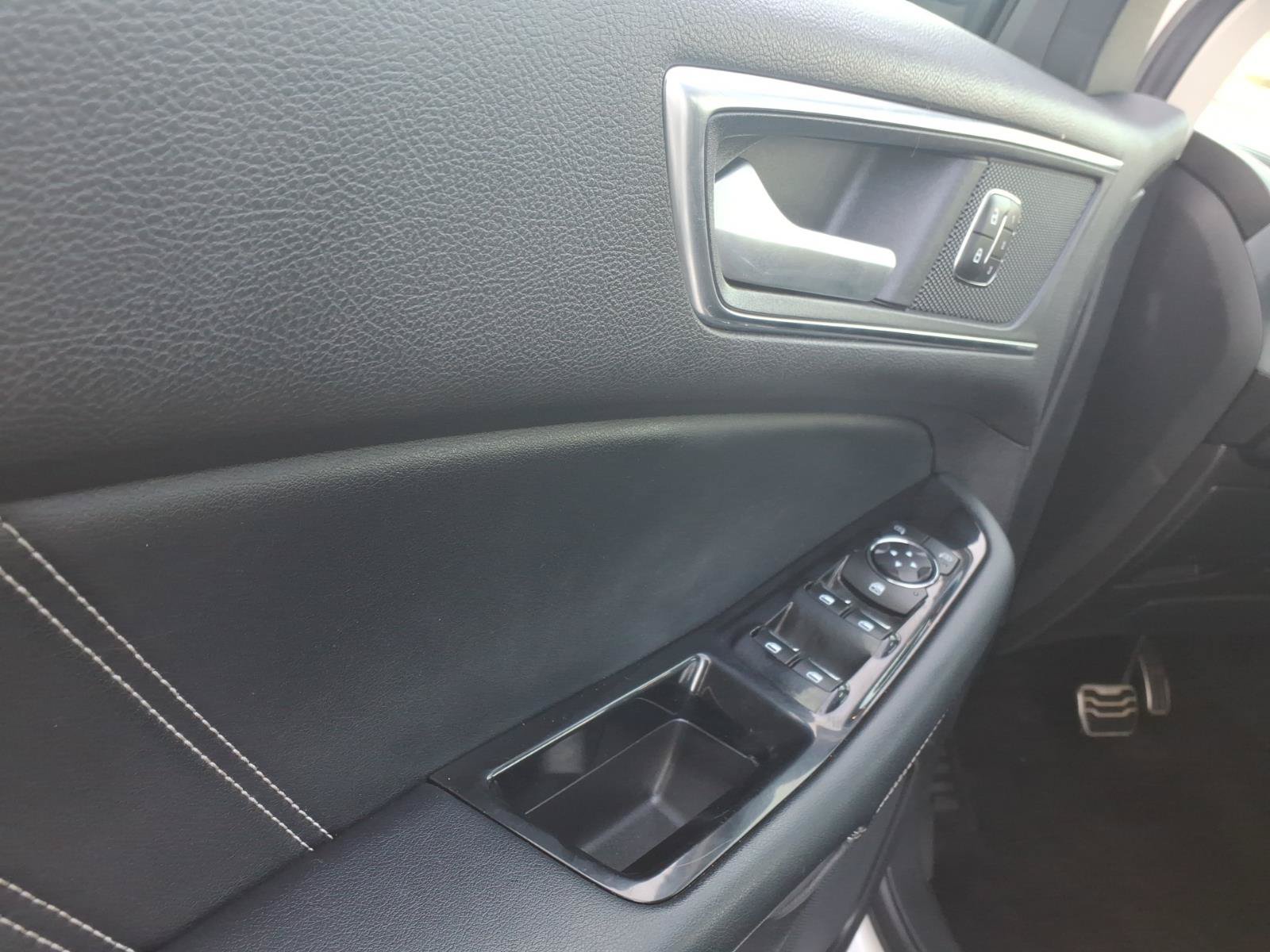 Used 2018 Ford Edge Sport w/ Equipment Group 401A AWD/4WD image 14