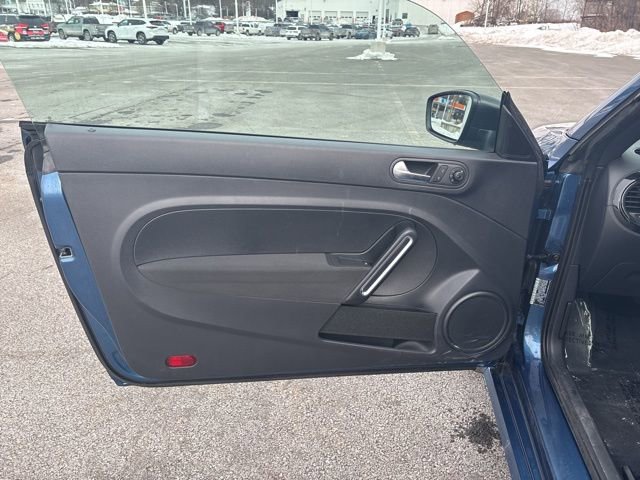 Used 2018 Volkswagen Beetle 2.0T S image 15