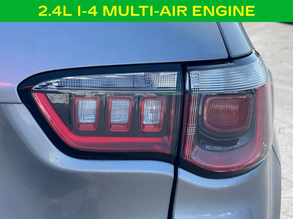 Used 2018 Jeep Compass Latitude w/ Popular Equipment Group image 7