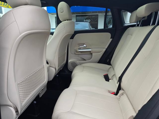 Certified 2025 Mercedes-Benz GLA 250 4MATIC image 14