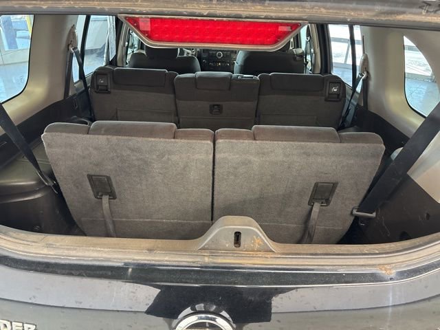 Used 2010 Nissan Pathfinder SE image 10