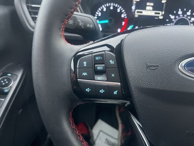 Used 2022 Ford Escape SEL w/ SEL Stealth AWD Package image 33