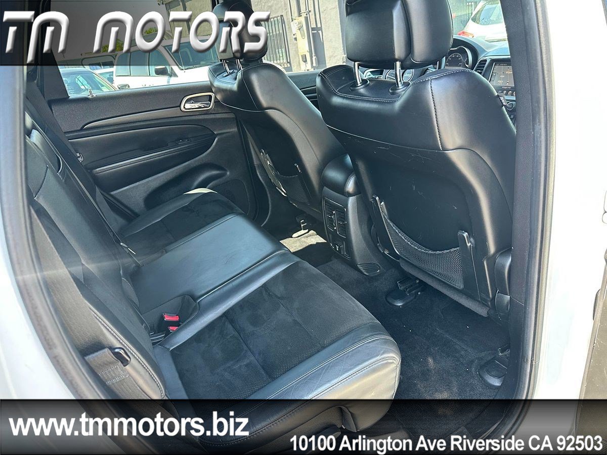 Used 2014 Jeep Grand Cherokee Altitude AWD/4WD image 9