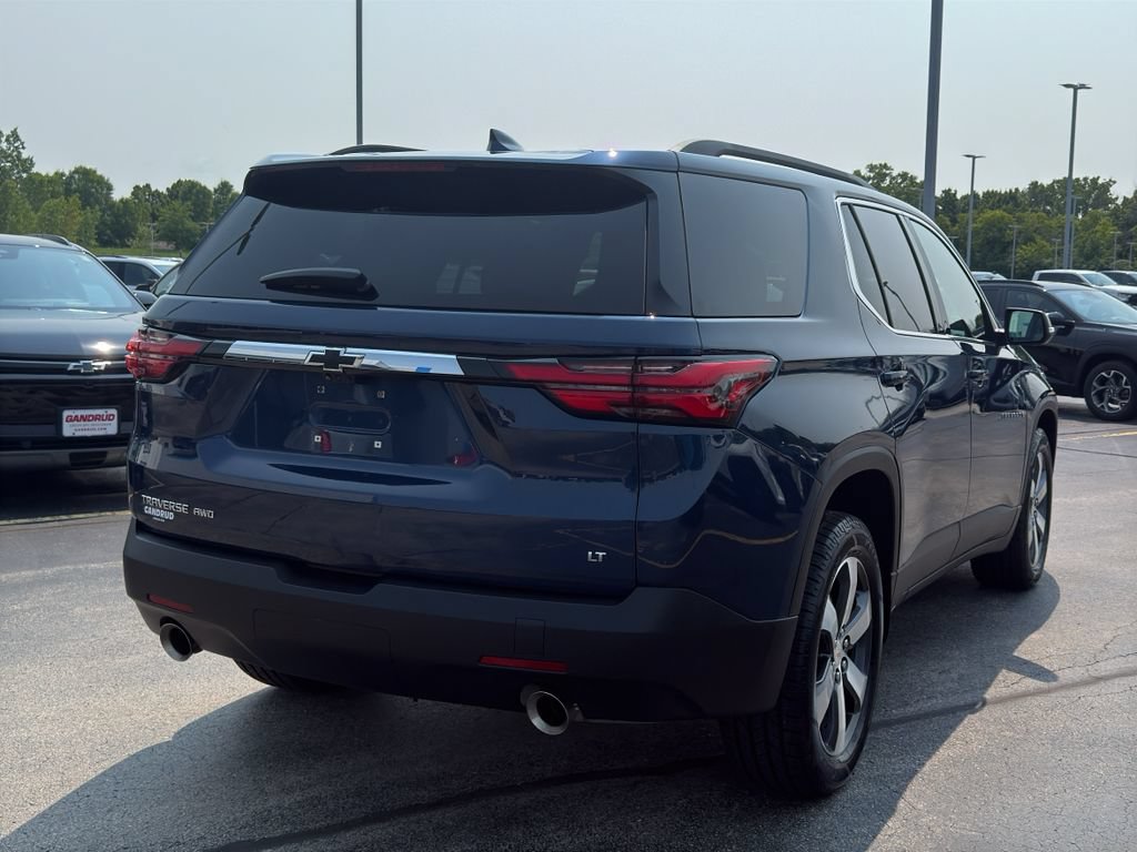 Certified 2023 Chevrolet Traverse LT w/ LT Premium Package AWD/4WD image 5