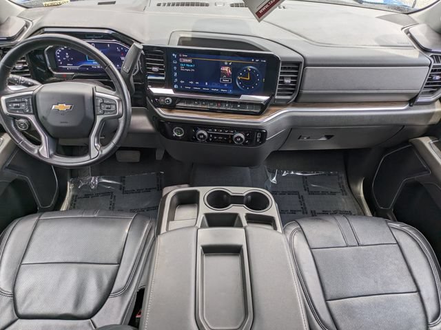 Used 2022 Chevrolet Silverado 1500 LT w/ Protection Package RWD image 19