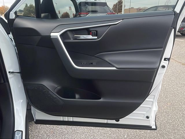 New 2025 Toyota RAV4 XLE image 13