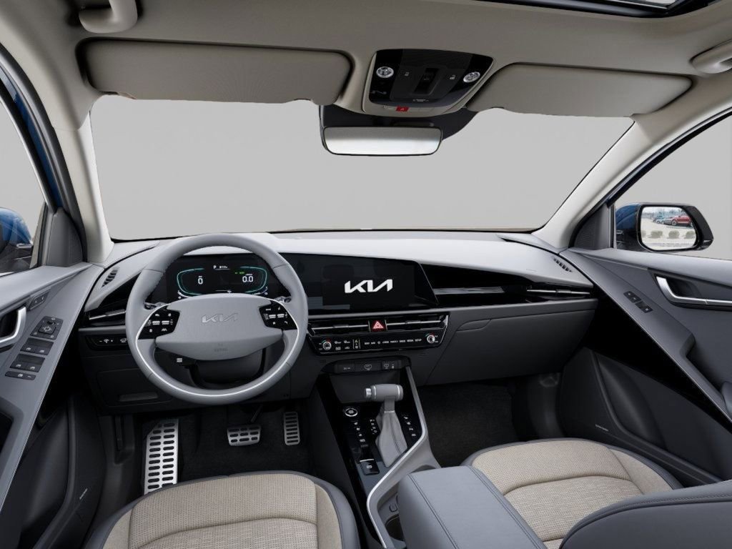 New 2025 Kia Niro SX Touring image 14