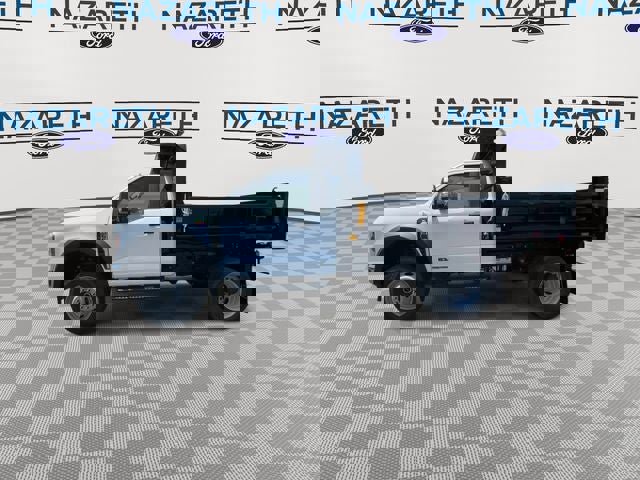 New 2025 Ford F550 4x4 Regular Cab Super Duty image 5