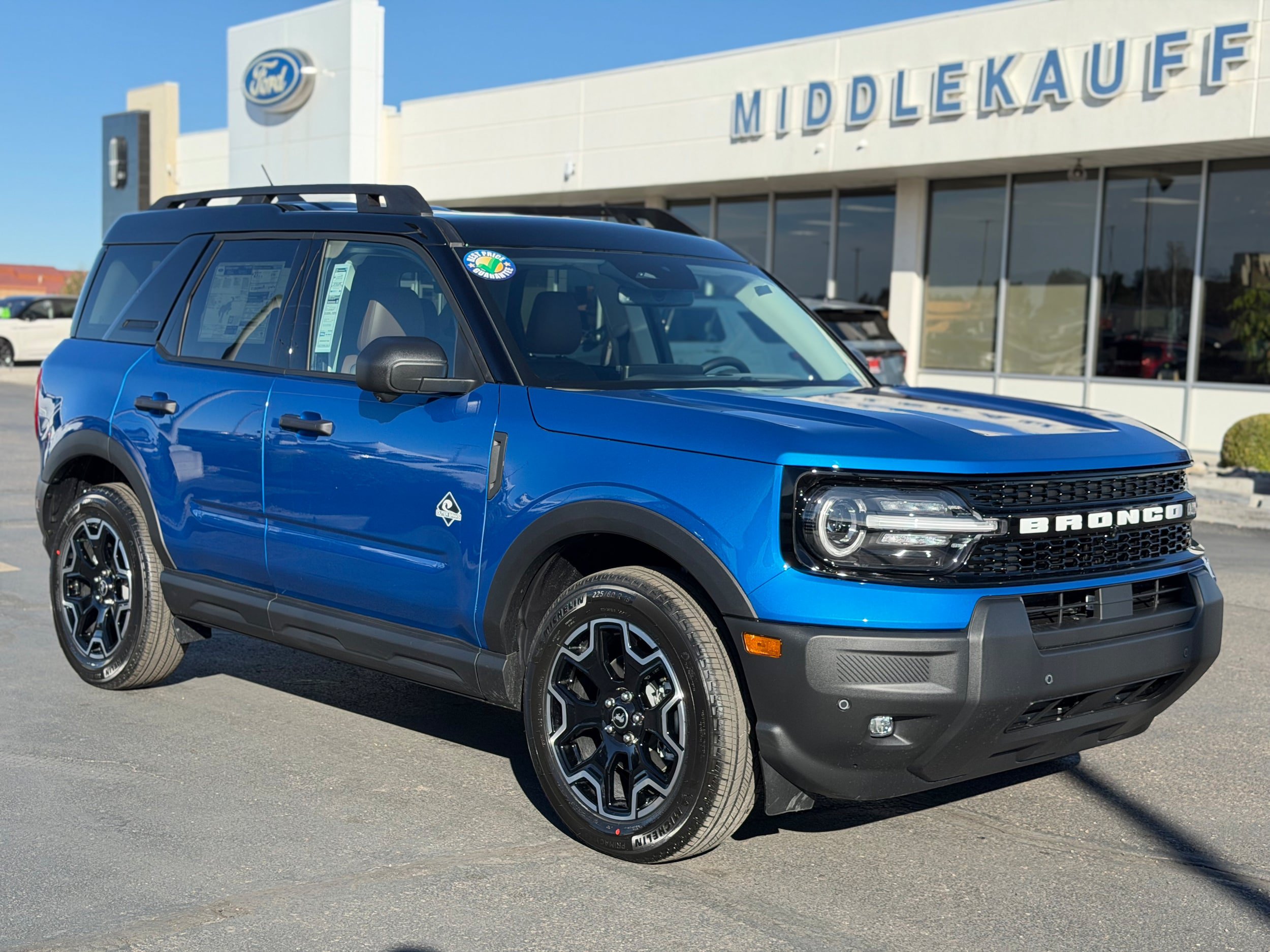 New 2026 Ford Bronco Sport Outer Banks w/ Outer Banks Tech Package+ AWD/4WD image 1