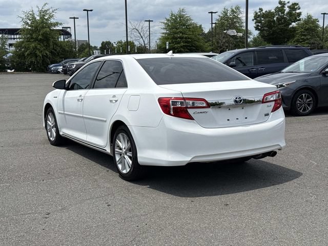 Used 2013 Toyota Camry XLE w/ Leather Pkg FWD image 4
