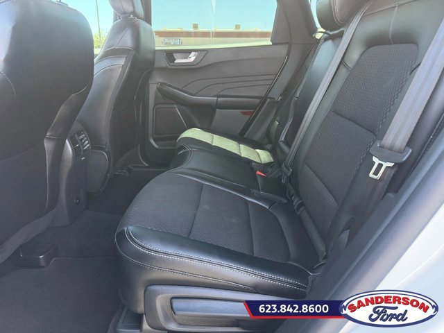 Used 2025 Ford Escape SE image 14