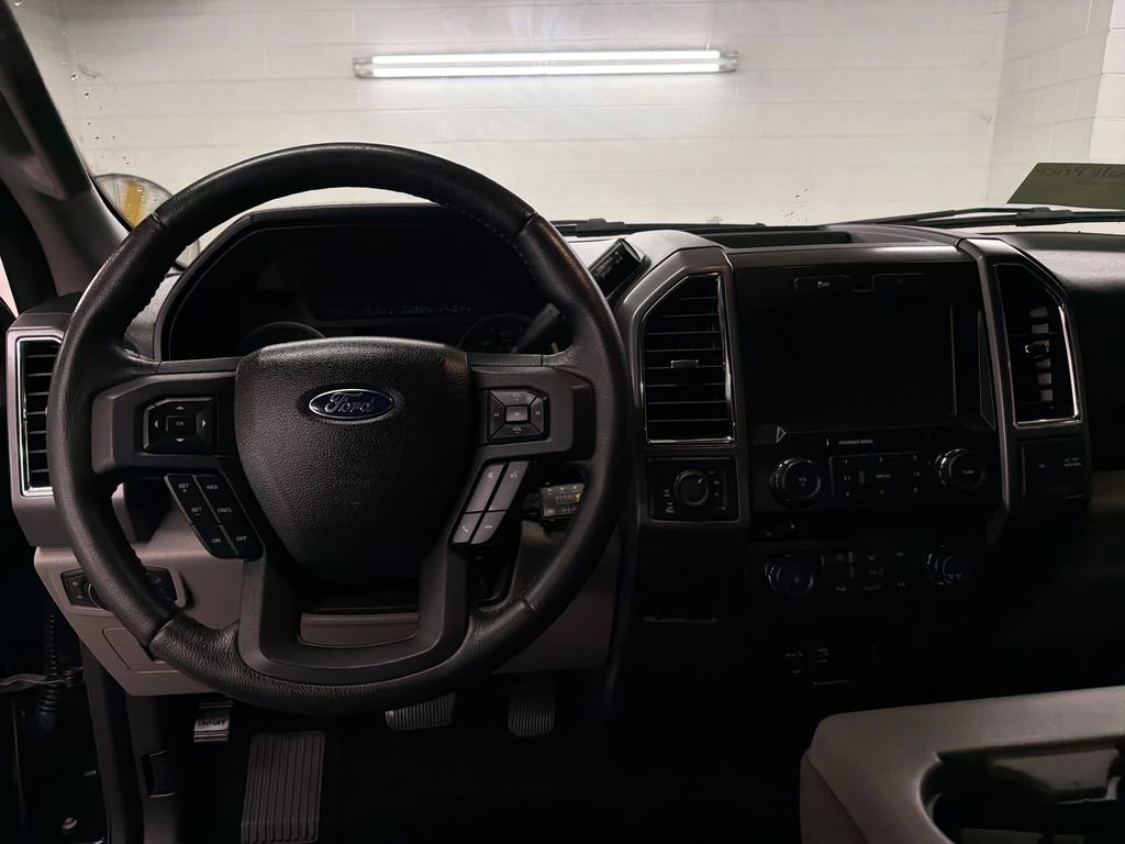 Used 2015 Ford F150 XLT w/ Equipment Group 302A Luxury image 7