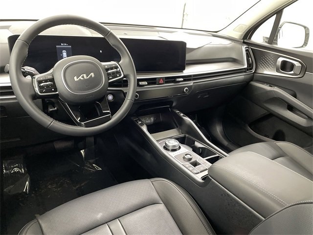 Used 2025 Kia Sorento EX image 18