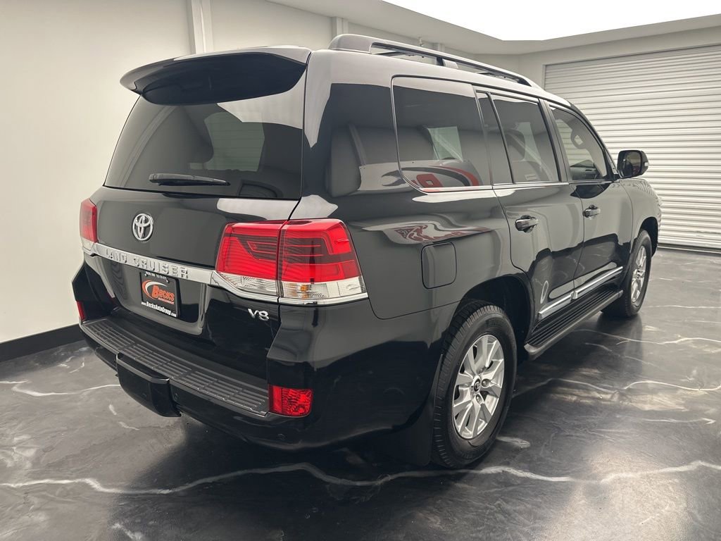 Used 2016 Toyota Land Cruiser AWD/4WD image 3