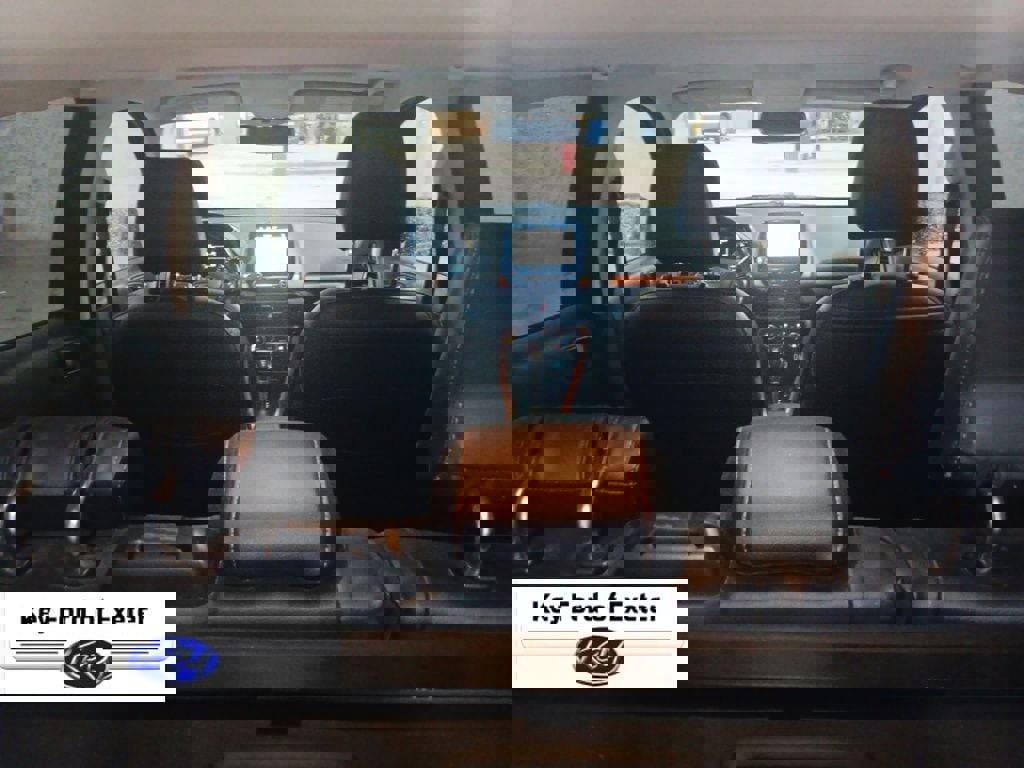 Used 2018 Ford EcoSport SES w/ SES Cold Weather Package AWD/4WD image 14