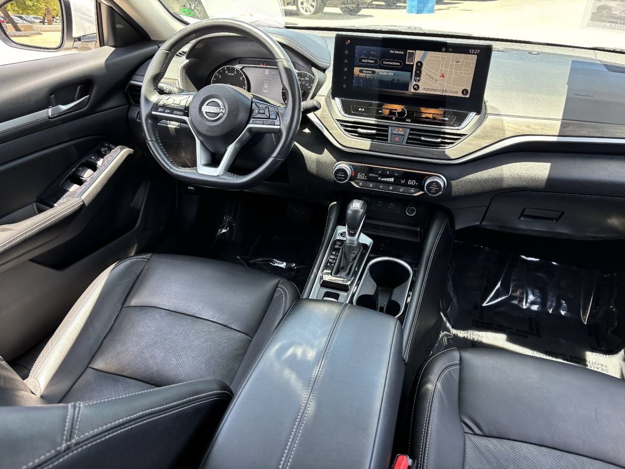 Used 2024 Nissan Altima 2.5 SL FWD image 12