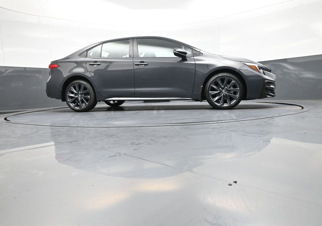 Used 2024 Toyota Corolla SE FWD image 28