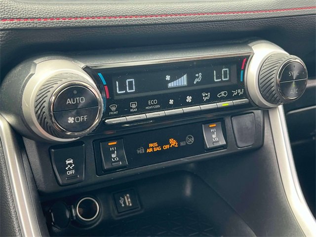 Used 2023 Toyota RAV4 SE image 36